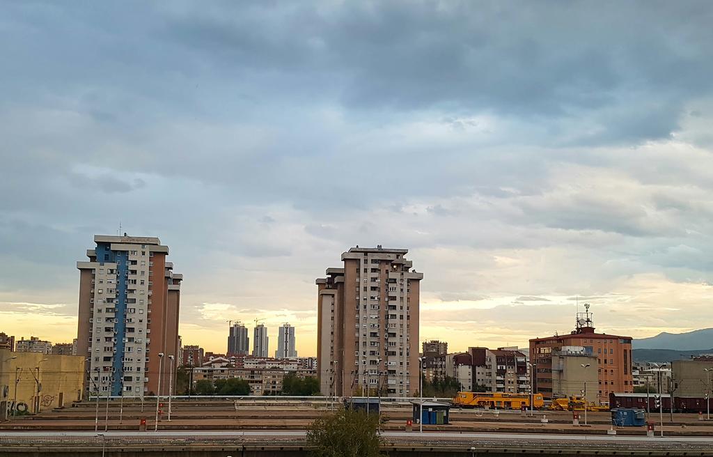 Smart Apartments Skopje Esterno foto
